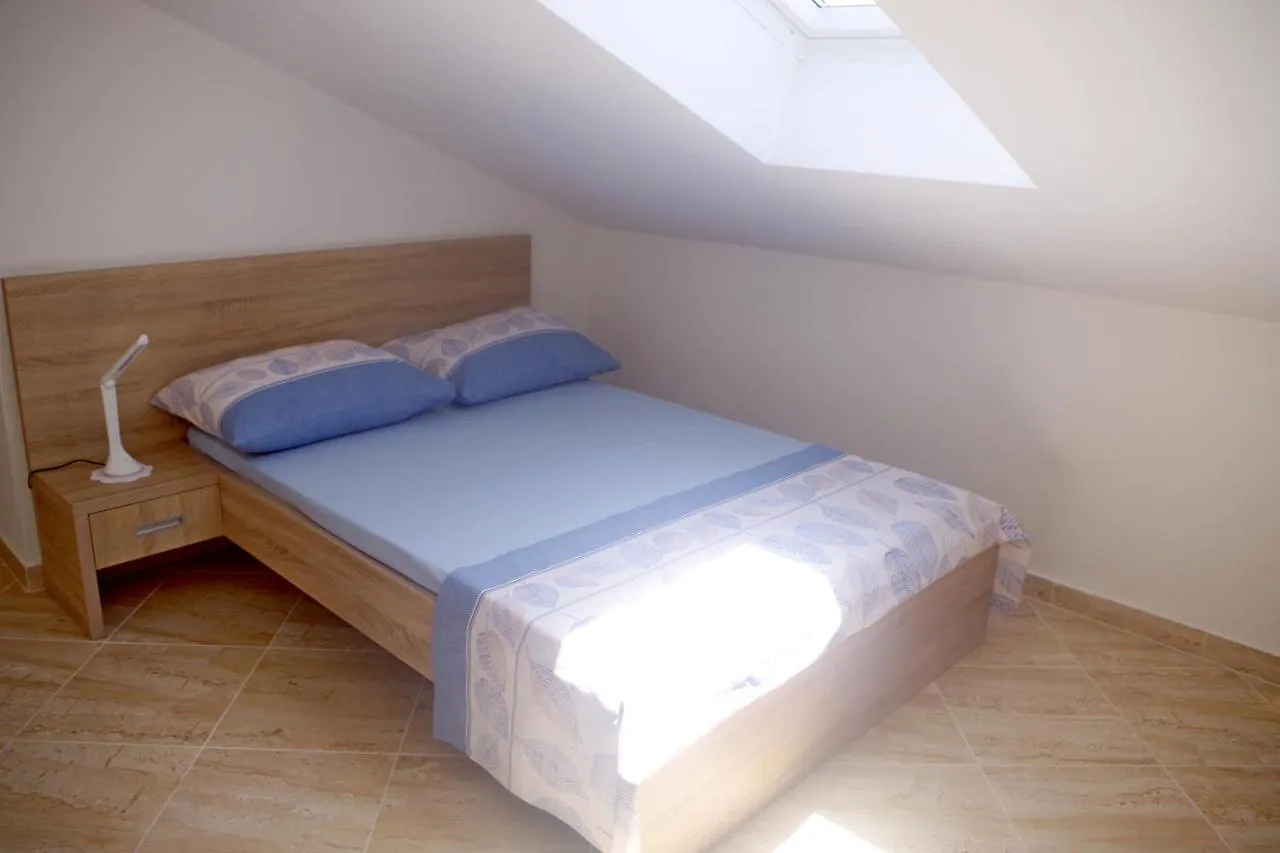 Holiday Apartment Juric Pula 0*,  Croatia