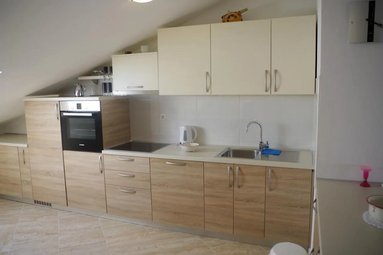 Holiday Apartment Juric Pula 0*,  Croatia