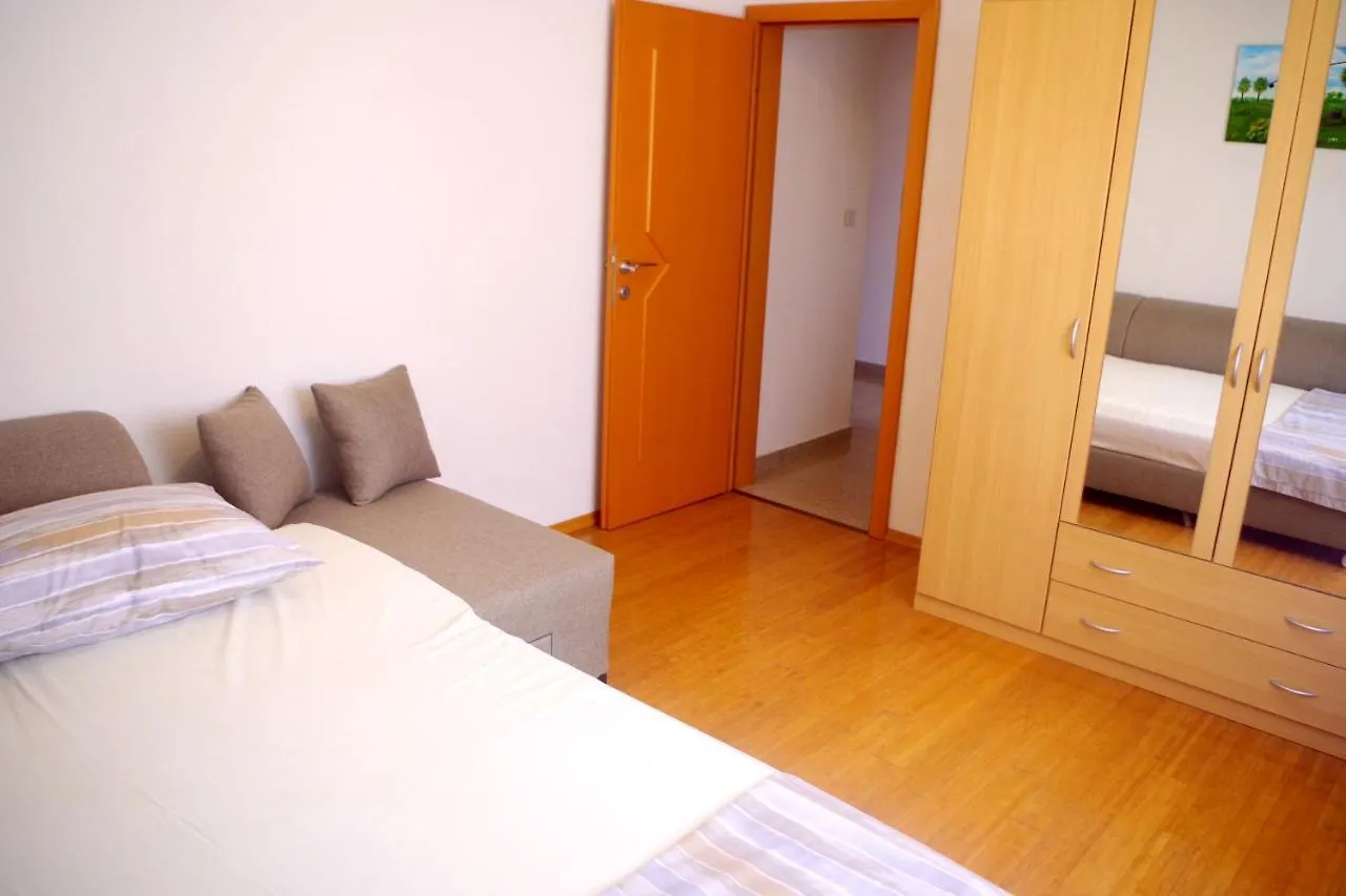 Holiday Apartment Juric Pula